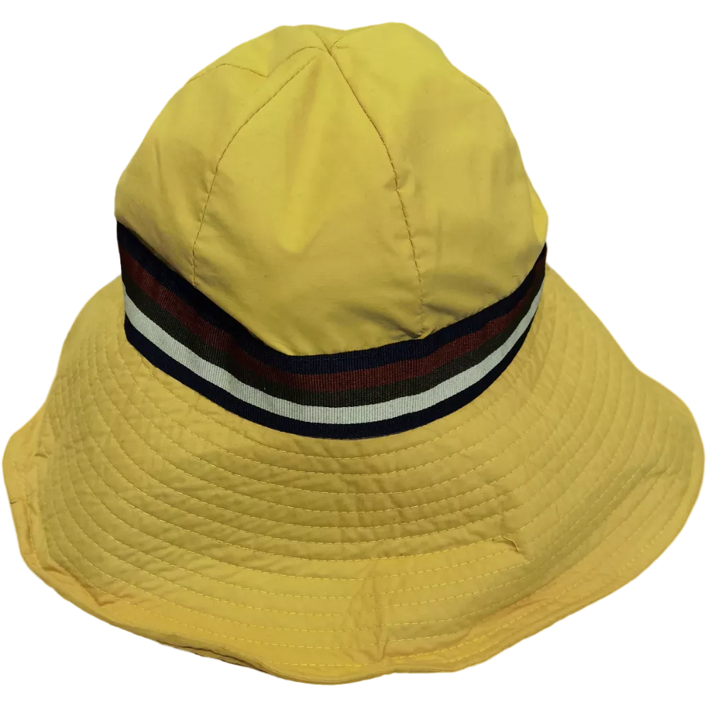 Capeline showerproof