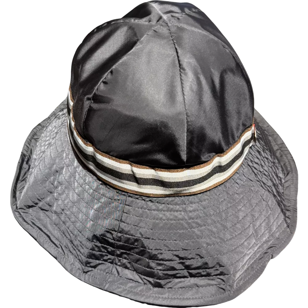 Capeline showerproof