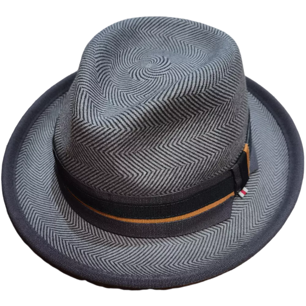 TRILBY F.LAINE